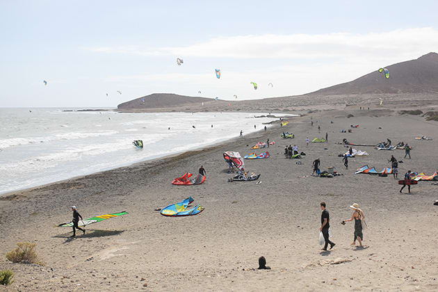 kiteboarding-beach-inline.jpg